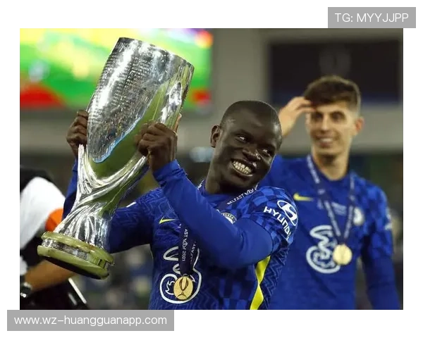 罗德里与坎特在中场结构下形成传球分散趋势