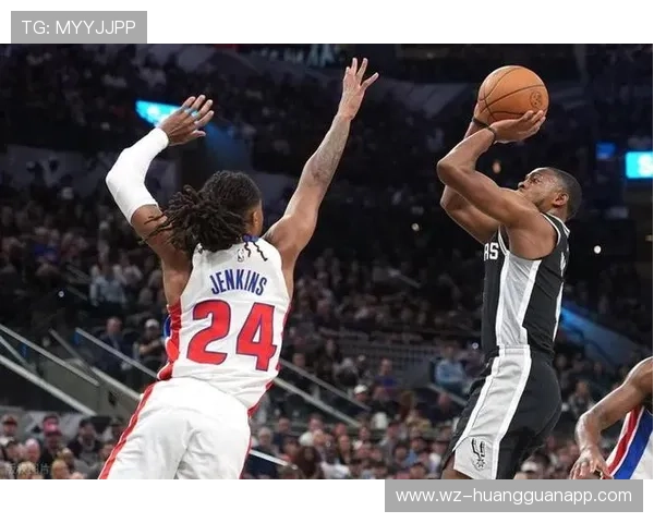 维克托文班亚马利用挡拆拉开空间提升得分效率明显优于常规内线